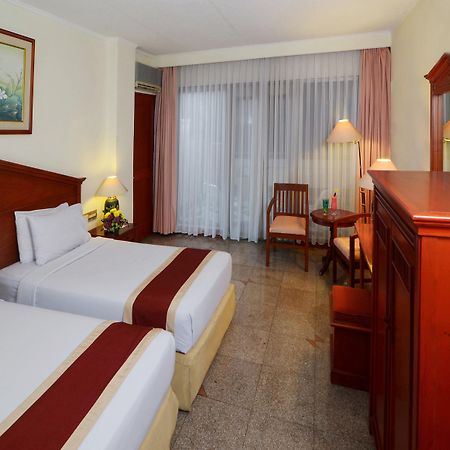 The Jayakarta Suites בנדונג מסעדה תמונה