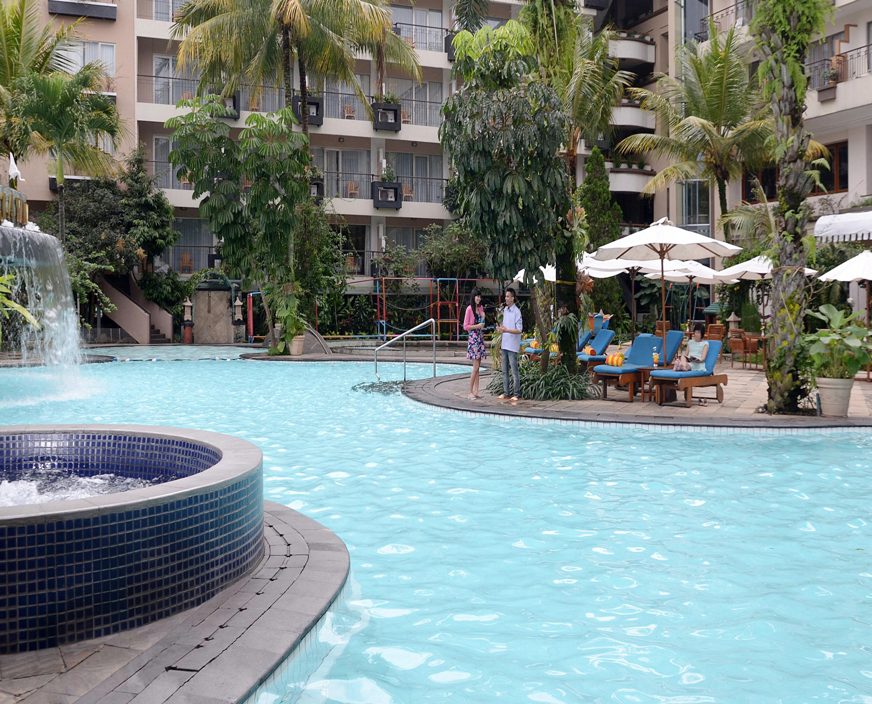 The Jayakarta Suites בנדונג מראה חיצוני תמונה
