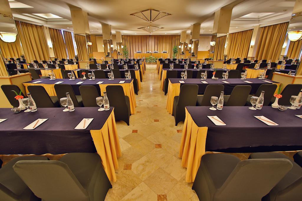 The Jayakarta Suites בנדונג מראה חיצוני תמונה