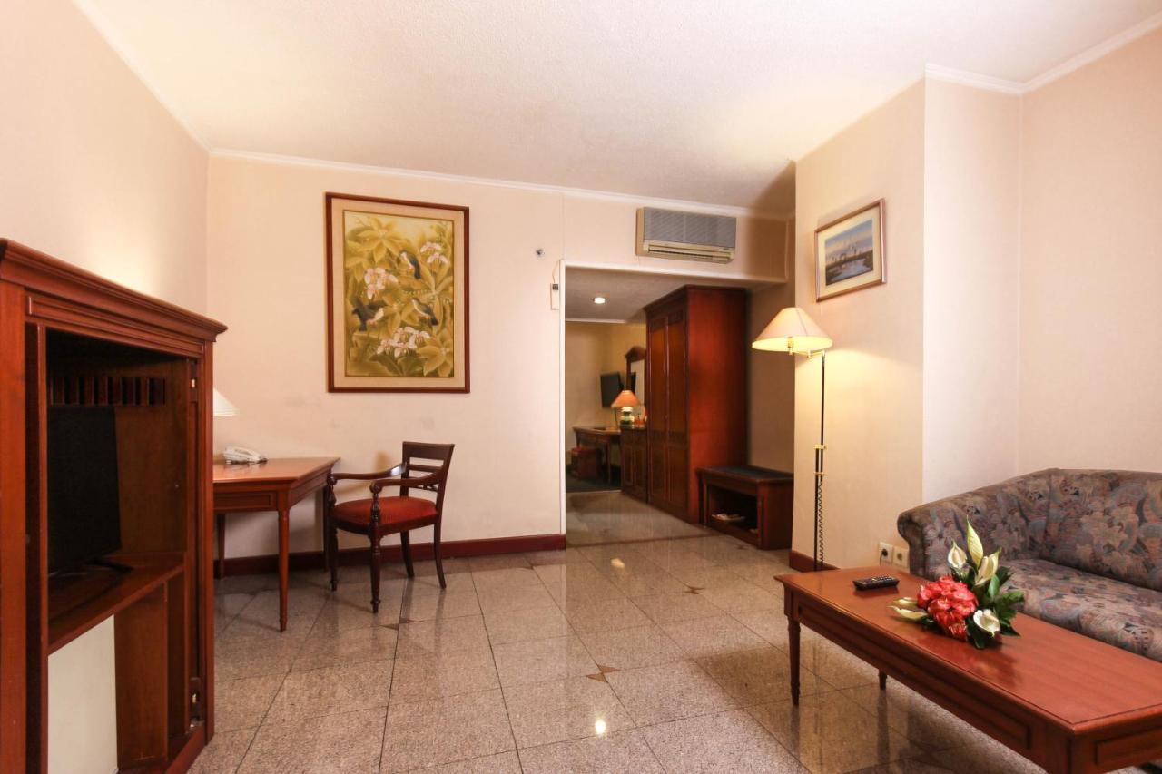 The Jayakarta Suites בנדונג מראה חיצוני תמונה